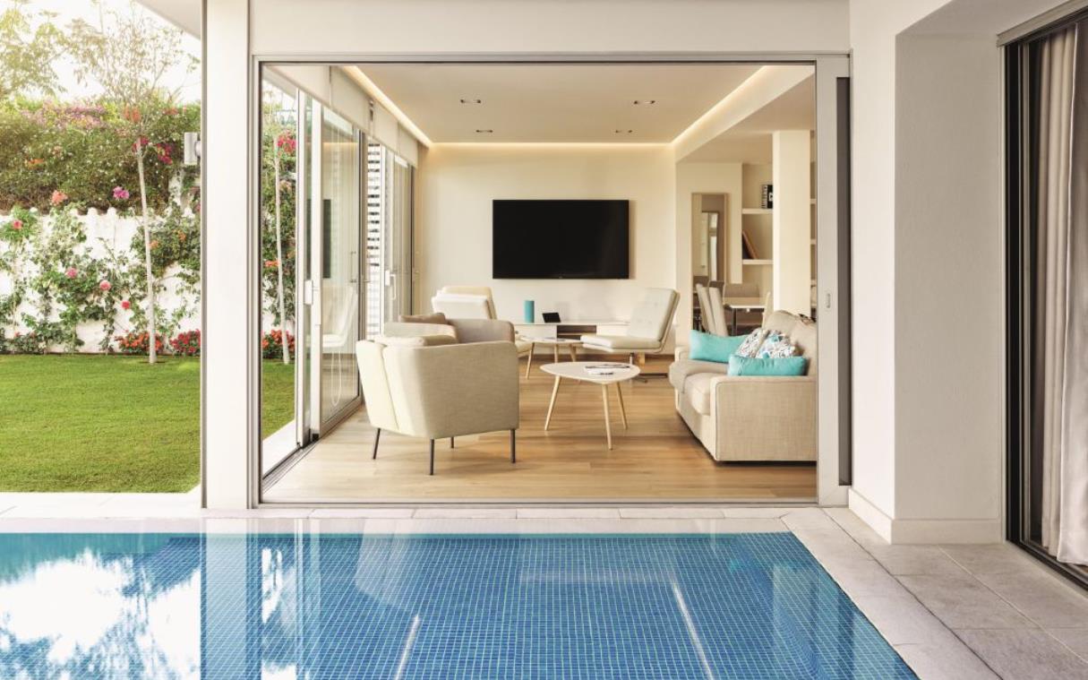 villa-marbella-spain-luxury-pool-spa-resort-puente-romano-armonia-lou.jpg.jpg