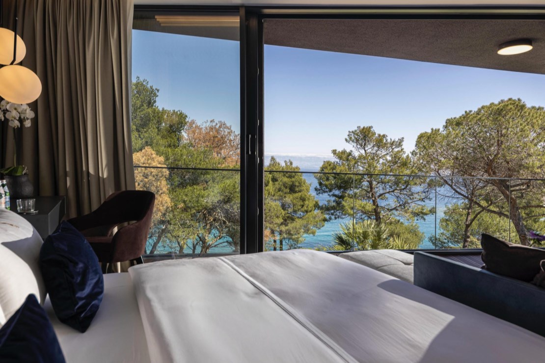 Contessa Luxury Retreat