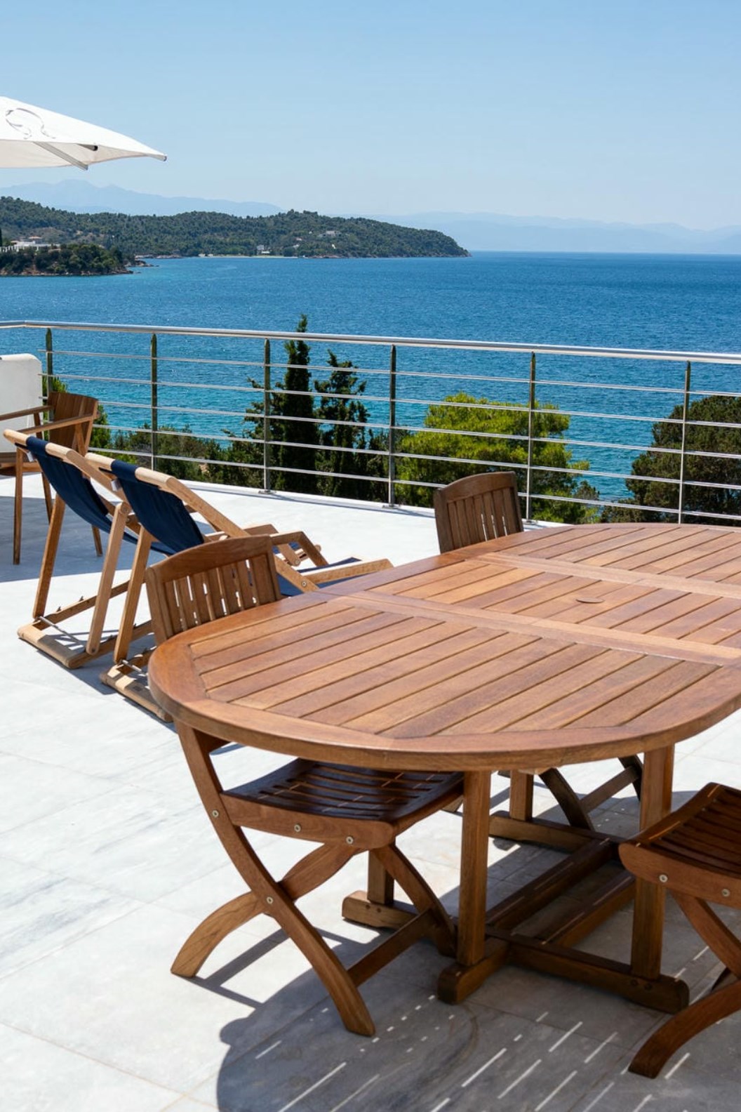 Villa Kilada on the Rocks