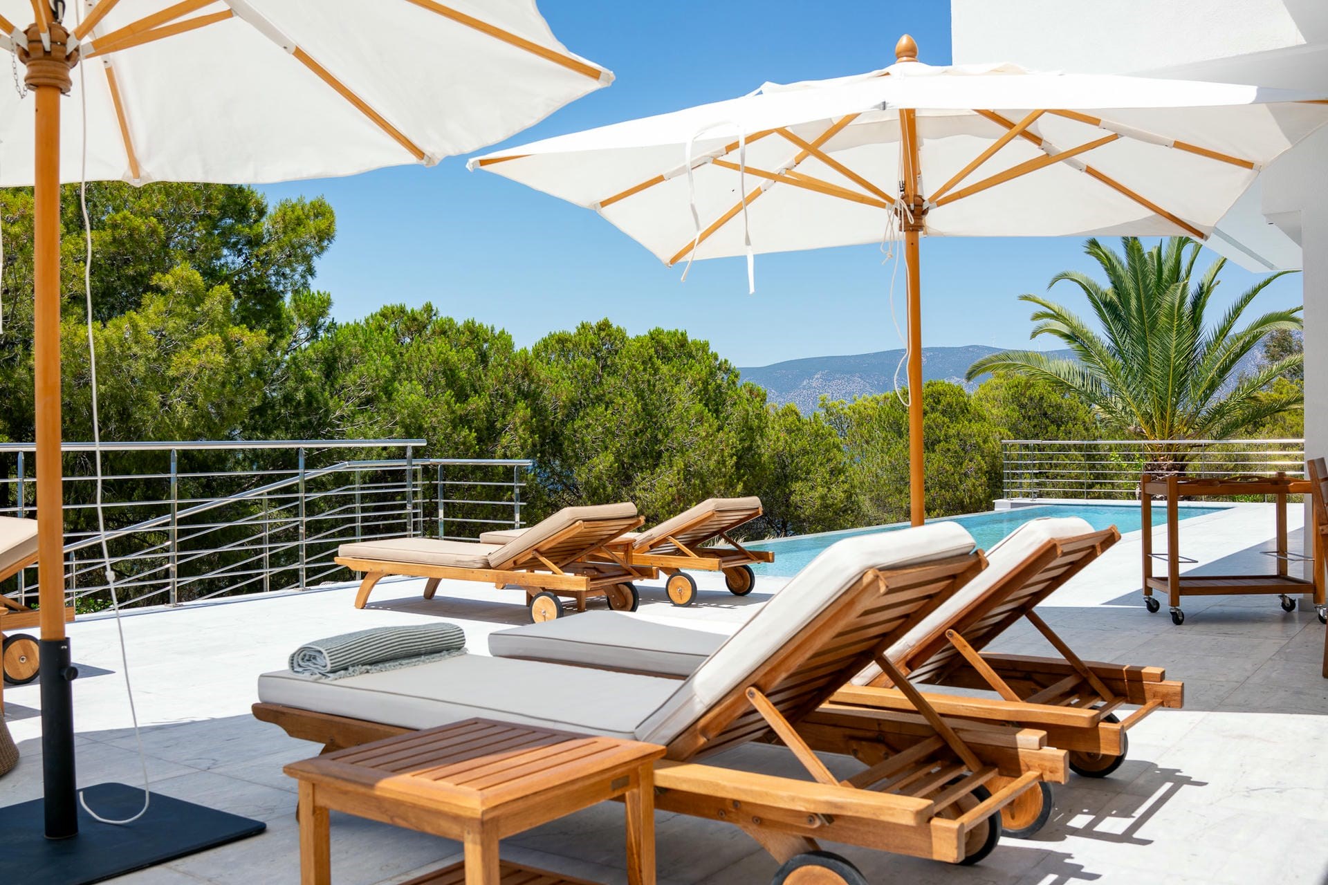 Villa Kilada on the Rocks