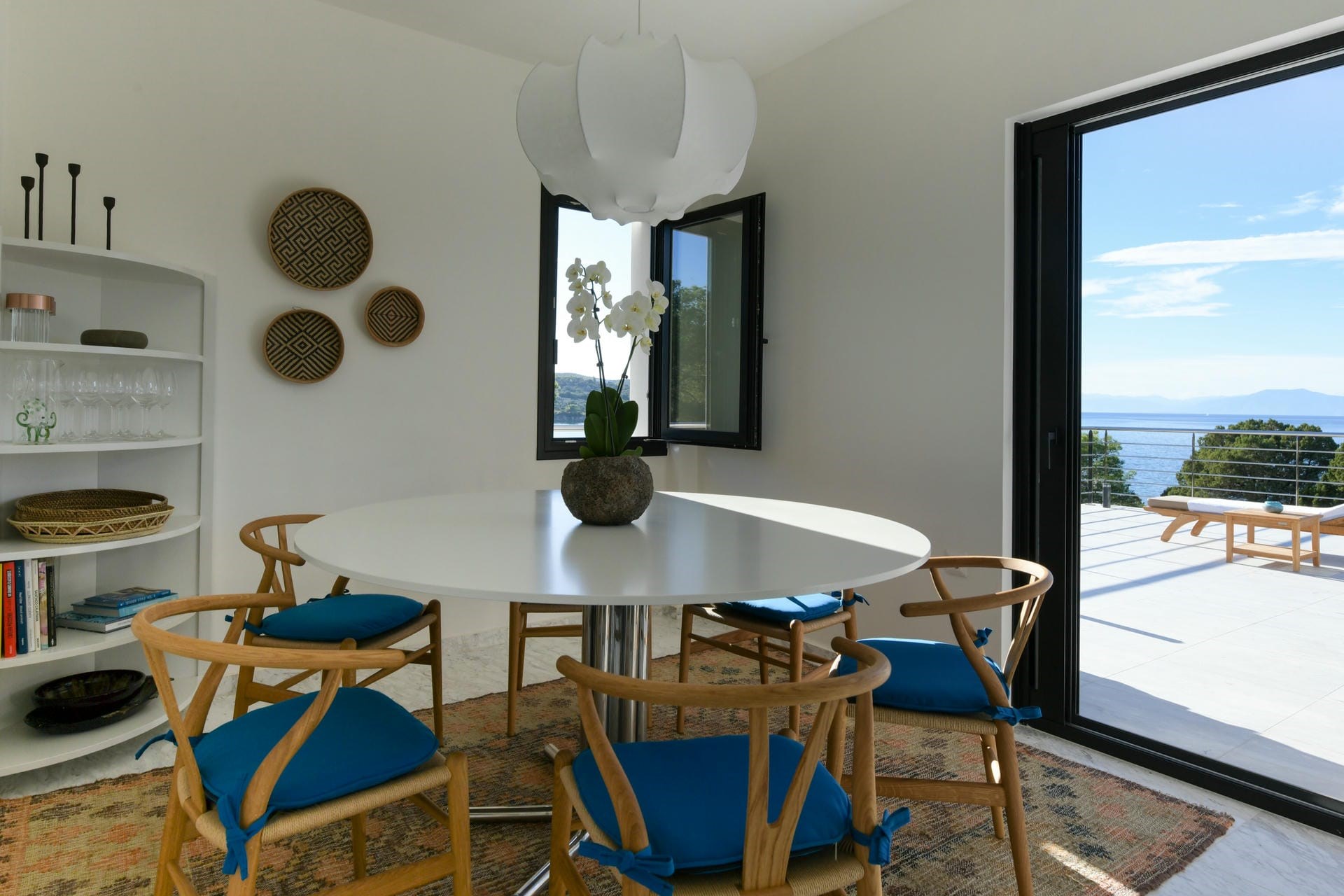 Villa Kilada on the Rocks