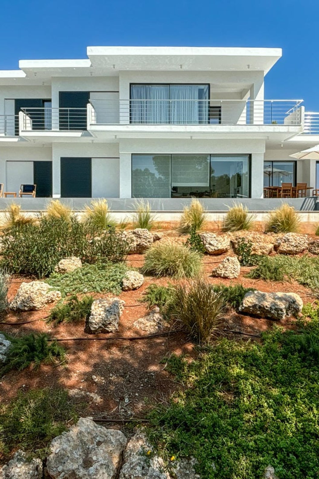 Villa Kilada on the Rocks