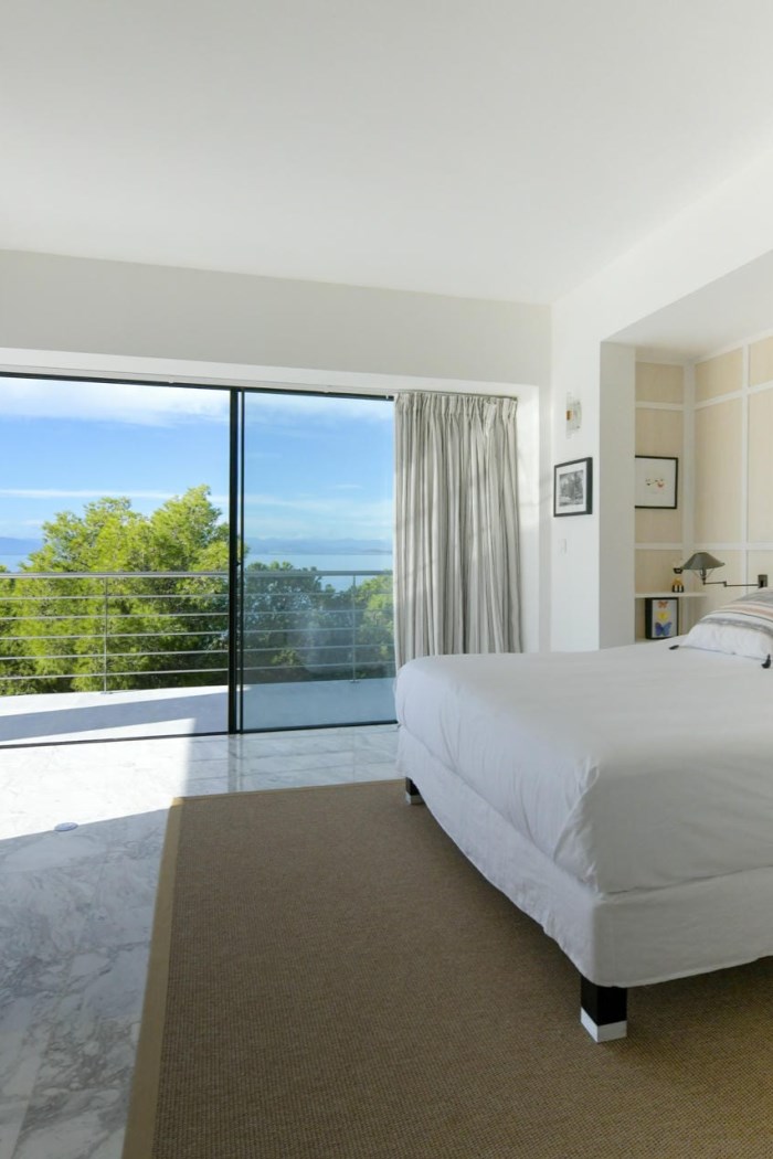 Villa Kilada on the Rocks