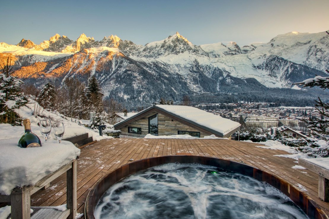 Chalet on the Rocks