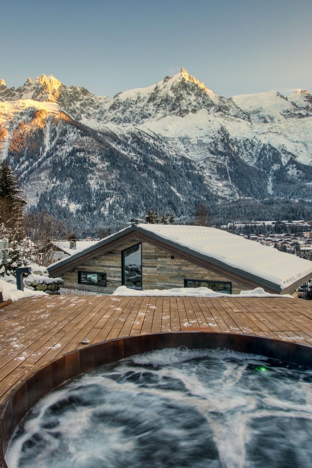 Chalet on the Rocks