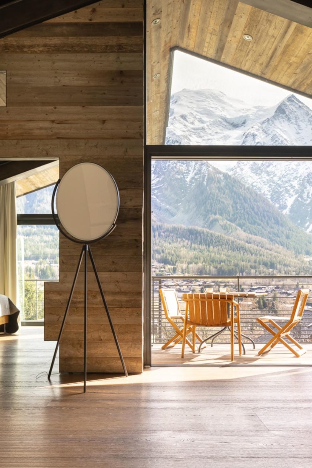 Chalet on the Rocks