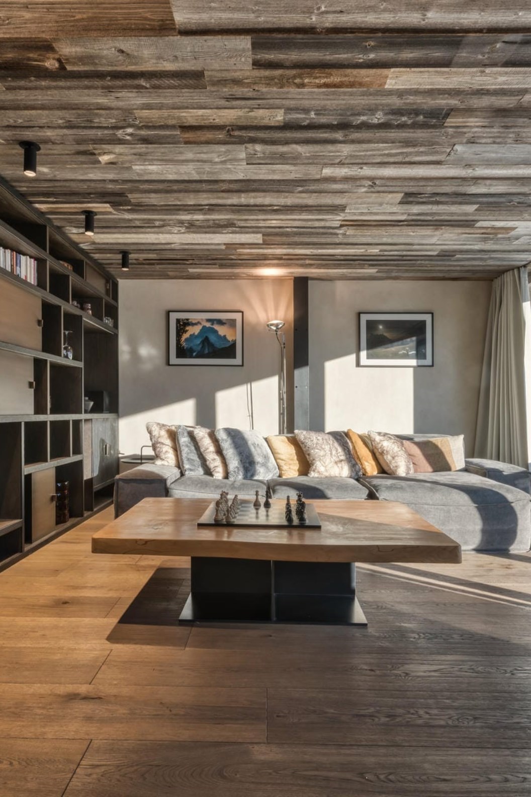Chalet on the Rocks
