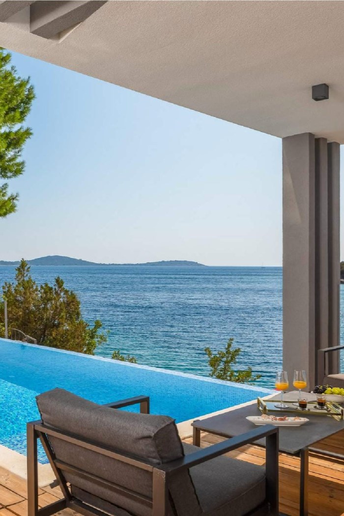 Villa Extravaganza