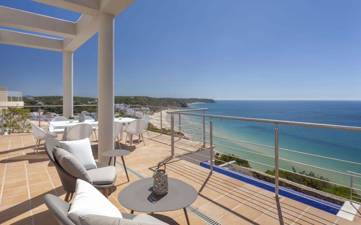 villa-salema-algarve-portugal-luxury-views-pool-mar-vista-out-liv (1).jpg
