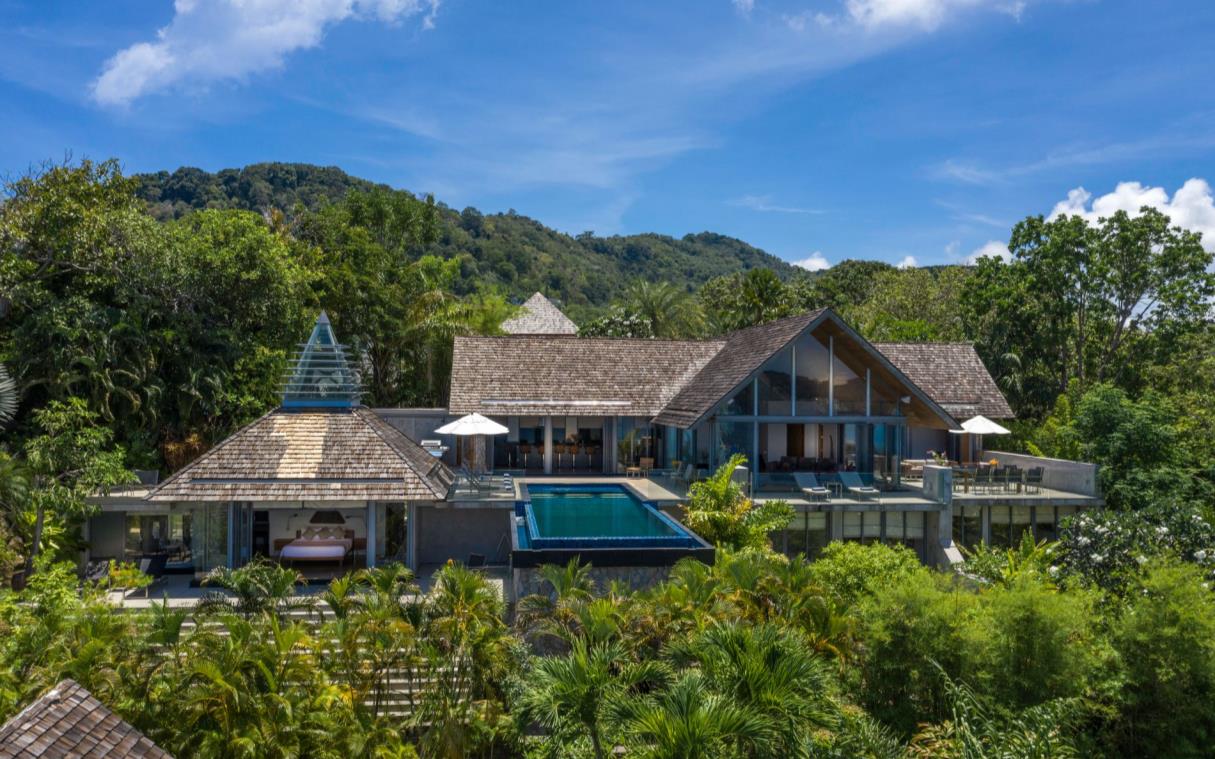 villa-phuket-thailand-luxury-pool-benyasiri-aer (3)