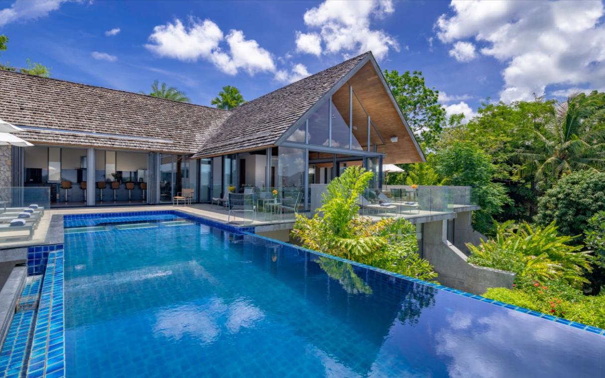 villa-phuket-thailand-luxury-pool-benyasiri-swim (5)