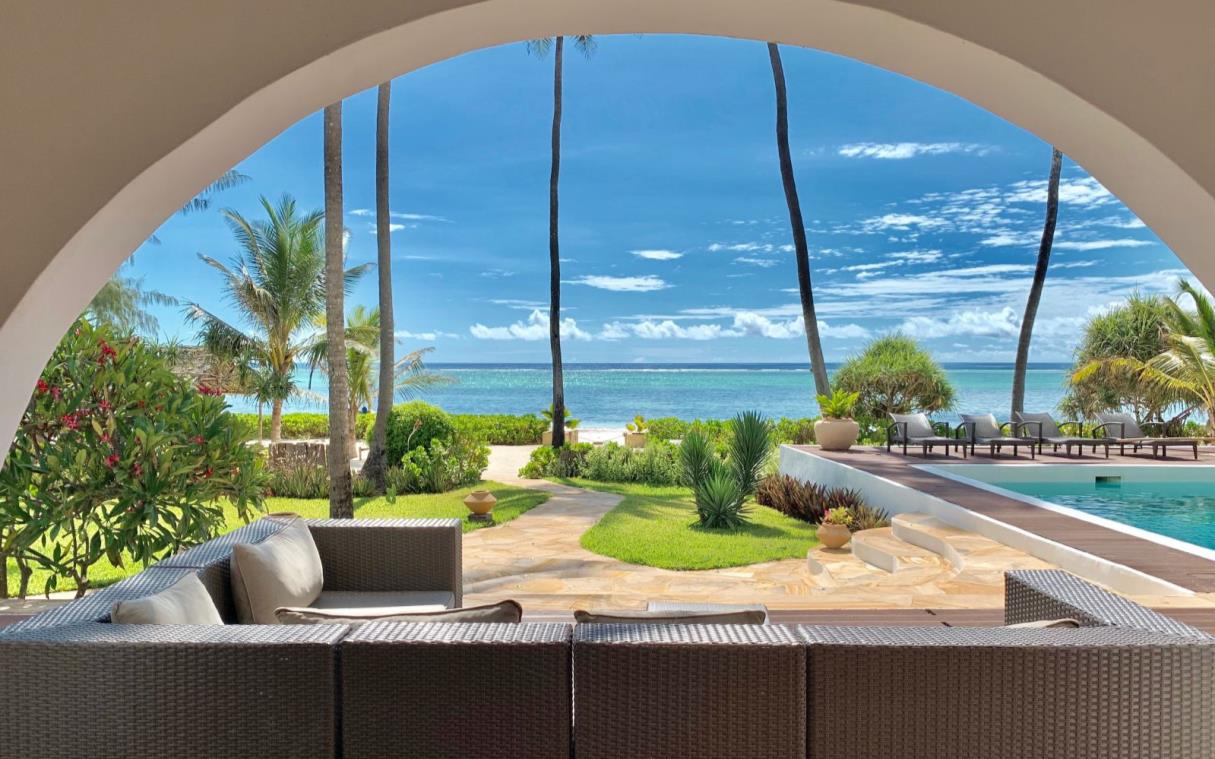 villa-zanzibar-africa-luxury-ocean-pool-turquoise-out-liv (1).jpg