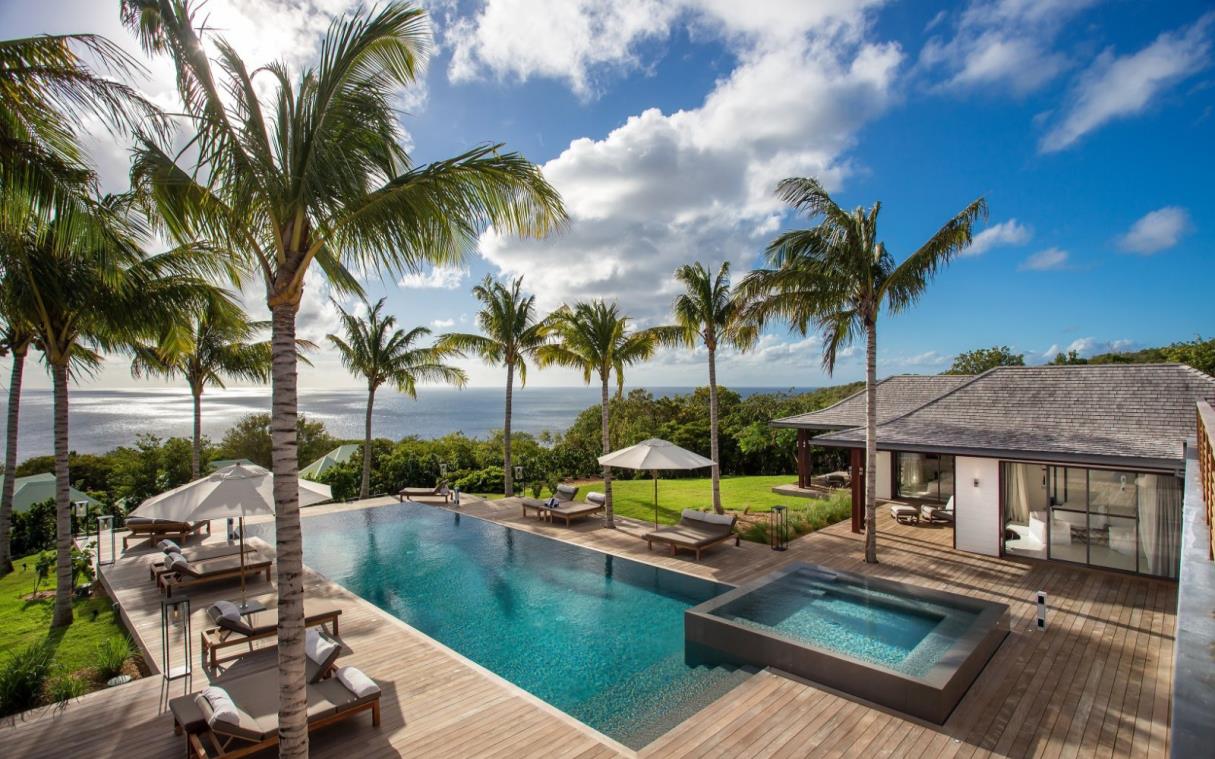 villa-st-barths-caribbean-beach-luxury-pool-tennis-maison-blanc-bleu-cov.jpg