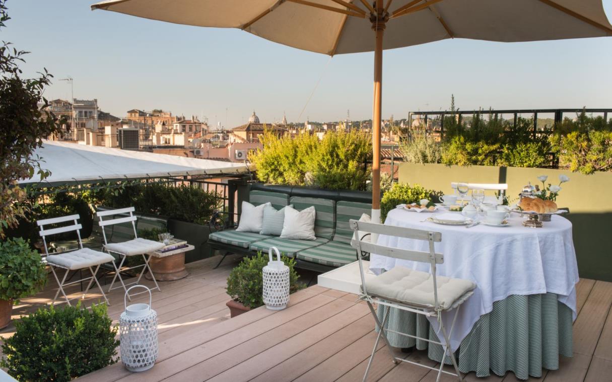 apartment-rome-italy-spanish-steps-saint-peter-palazzo-ruspoli-roof-garden-ter-2.jpg