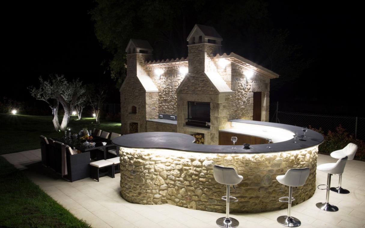 villa-costa-brava-spain-luxury-farmhouse-pool-mas-rosset-out-din (2).jpg