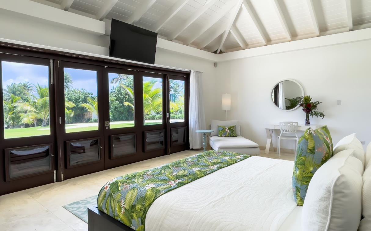 villa-anguilla-caribbean-luxury-beach-le-bleu-bed (26)
