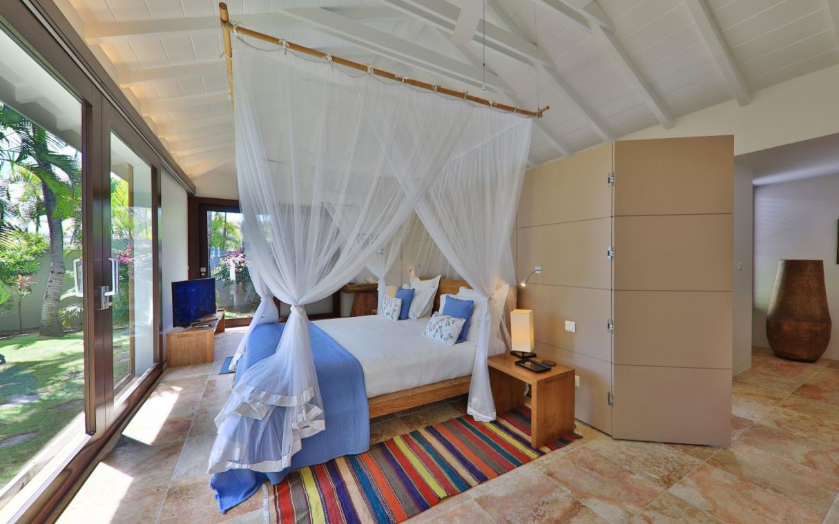 villa-st-barts-caribbean-luxury-pool-amancaya-bed (10).jpg