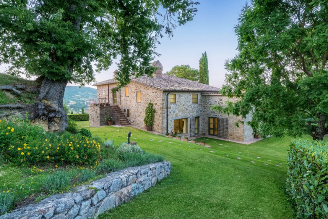 Villa Ada & Guest House