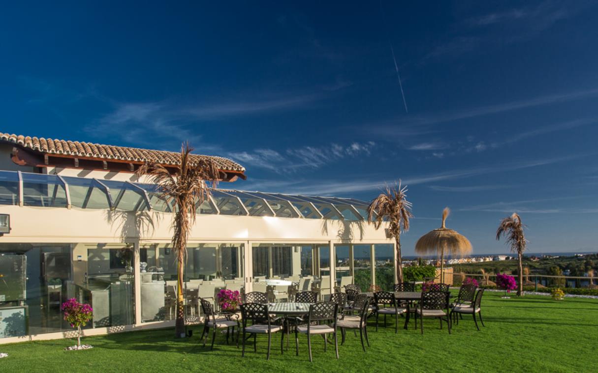 villa-marbella-costa-del-sol-spain-luxury-pool-golf-el-cano-out-din (6).jpg
