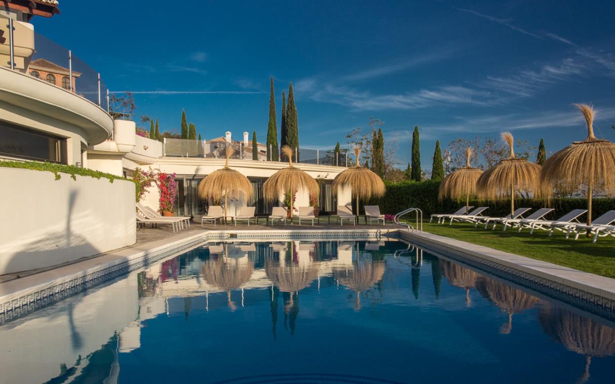 villa-marbella-costa-del-sol-spain-luxury-pool-golf-el-cano-pool (6).jpg