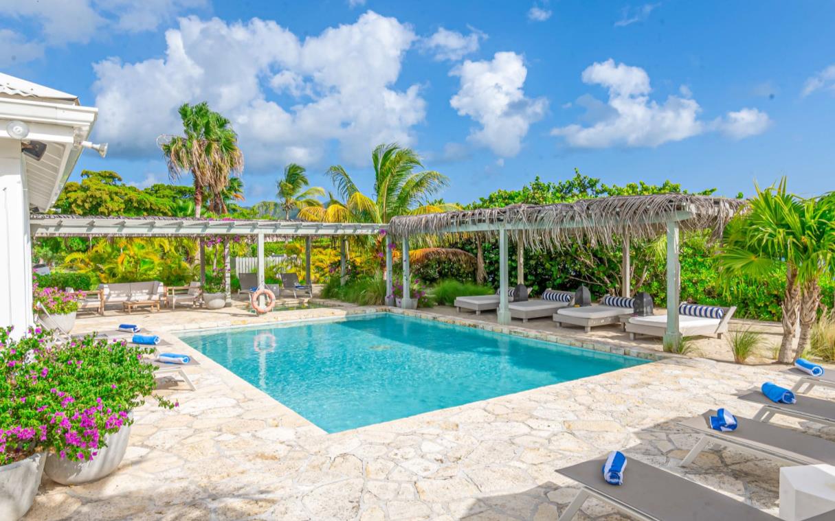 villa-antigua-caribbean-luxury-pool-beach-palm-point-swim (3)