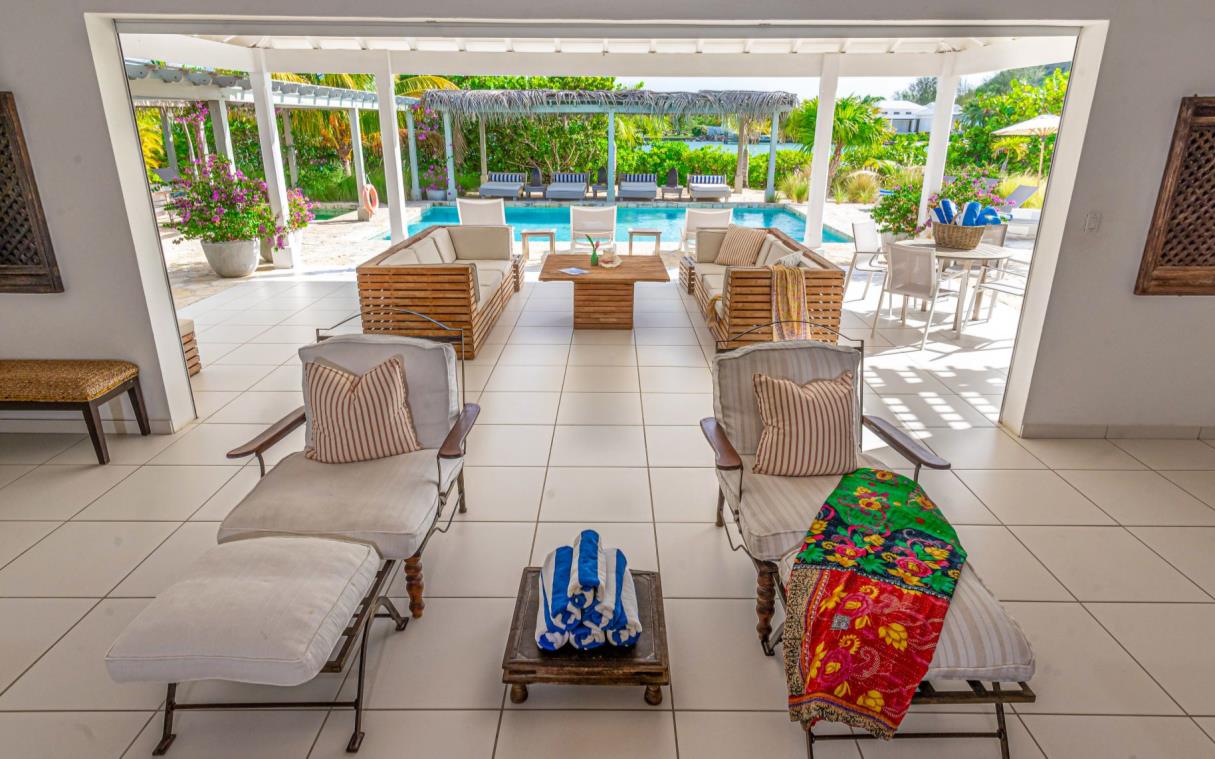 villa-antigua-caribbean-luxury-pool-beach-palm-point-liv (4)