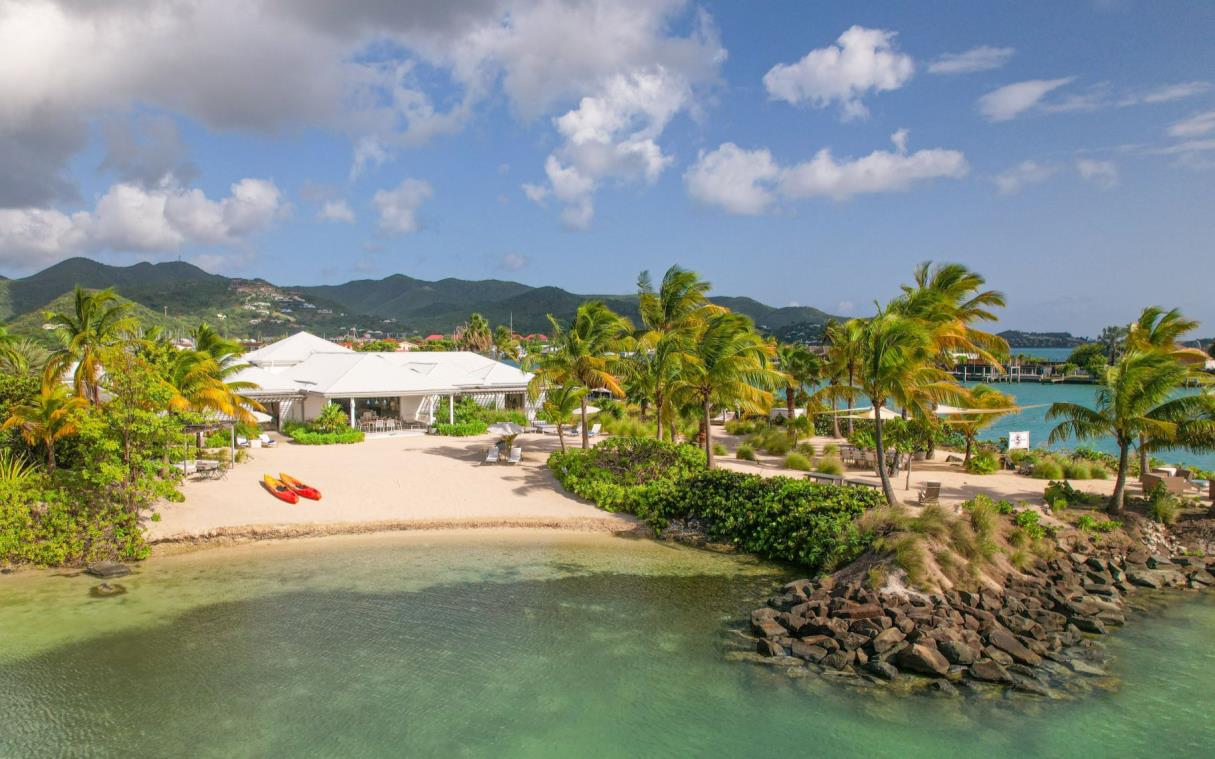 villa-antigua-caribbean-luxury-pool-beach-palm-point-aer (2)