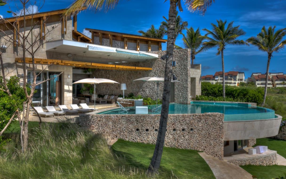 villa-cap-cana-dominican-republic-luxury-pool-beachfront-jacuzzi-oceania-swim (31).jpg