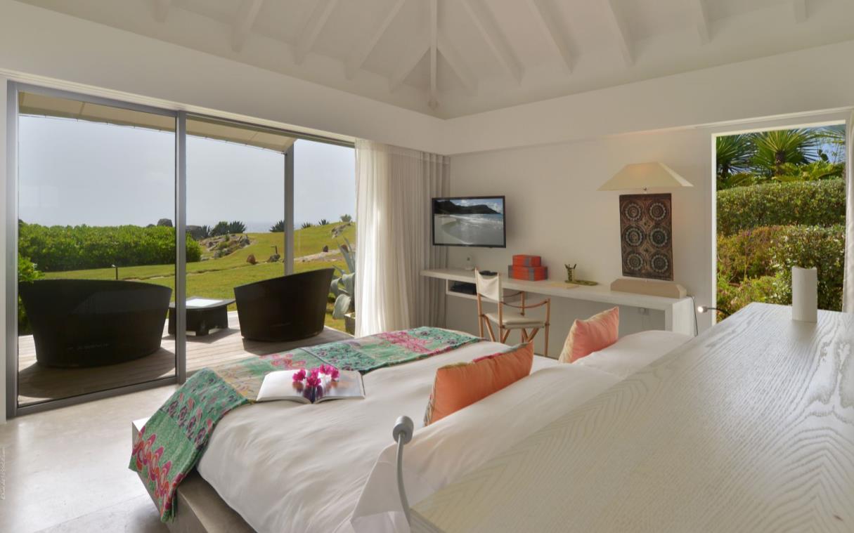 villa-st-barths-caribbean-luxury-pool-casa-del-mar-bed (1).jpg