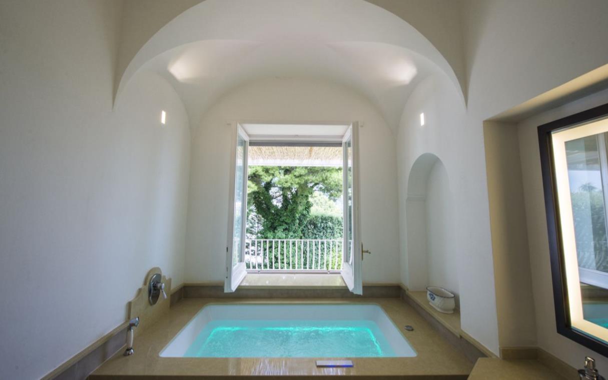villa-capri-italy-luxury-pool-garden-quisisana-piazzetta-poo.jpg