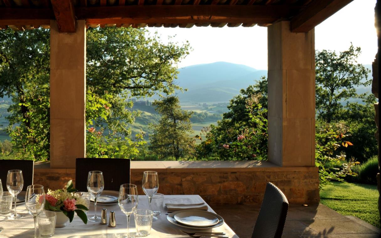 villa-perugia-umbria-tuscany-italy-pool-luxury-views-arrighi-ter-1.jpg