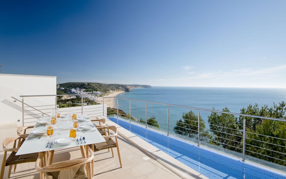 villa-salema-algarve-portugal-luxury-views-pool-mar-azul-poo (1).jpg