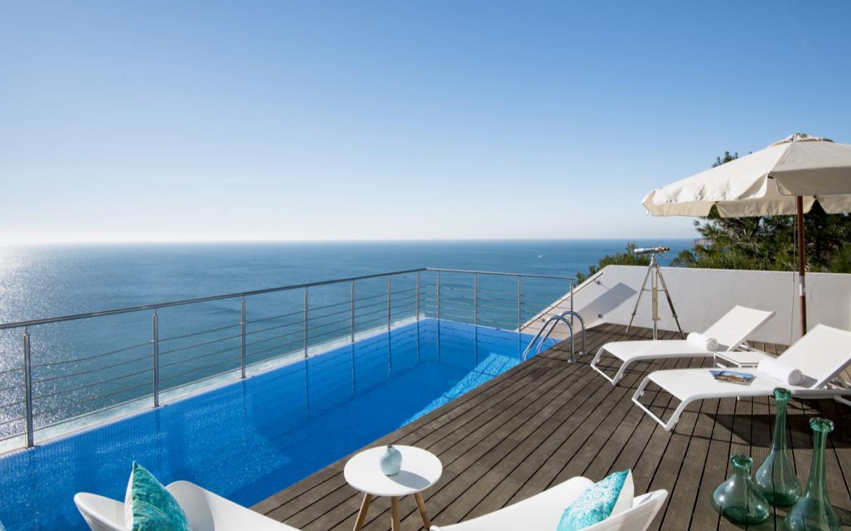 villa-salema-algarve-portugal-luxury-views-pool-mar-azul-poo (2).jpg