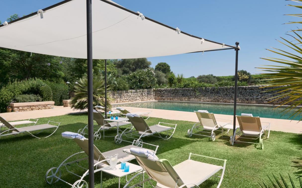 villa-sicily-italy-luxury-spa-commenda-san-calogero-pool (1).jpg