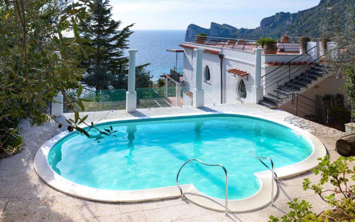 Villa-marina-del-cantone-sorrento-italy-private-pool-beach-wisteria-pool.jpg