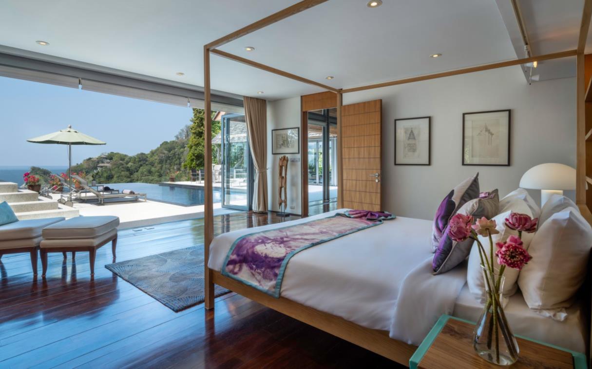 villa-phuket-thailand-luxury-pool-lomchoy-bed 2 (1)