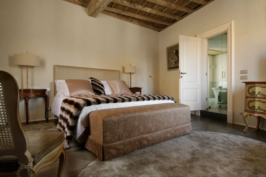 Costaguti 14 Penthouse