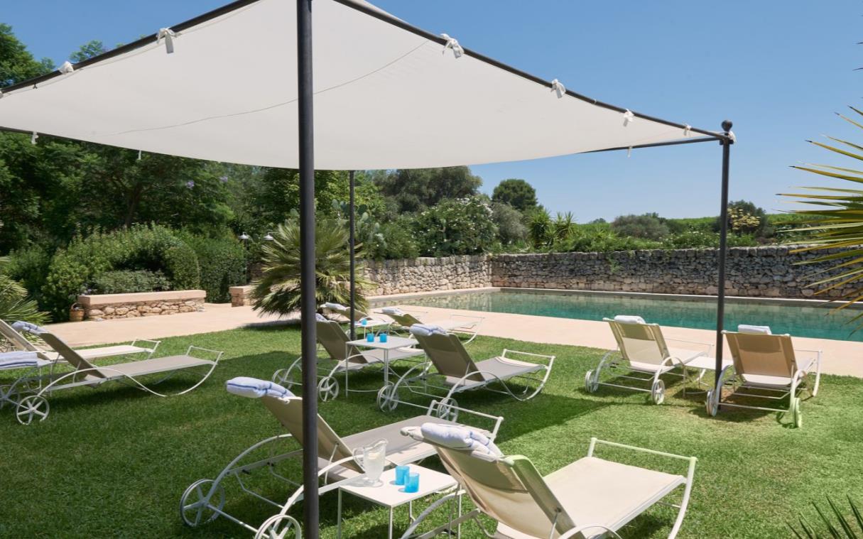 villa-sicily-italy-luxury-spa-commenda-san-calogero-pool (1).jpg