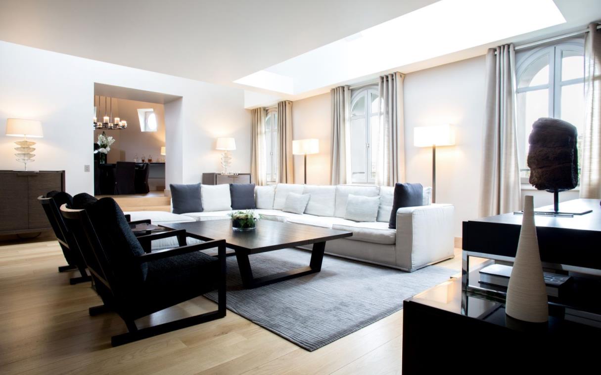apartment-luxury-16th-arrondissement-la-reserve-paris-liv.jpg