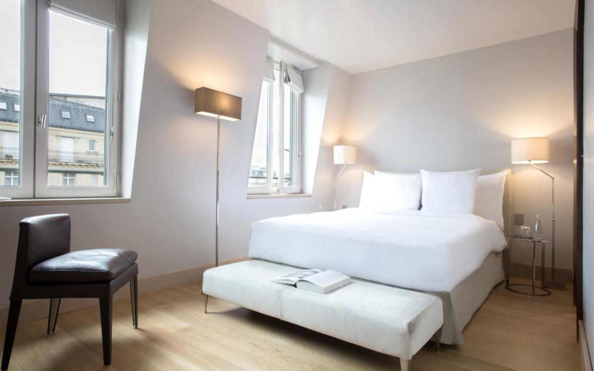 apartment-luxury-16th-arrondissement-paris-la-reserve-two-bedroom-bed-1.jpg