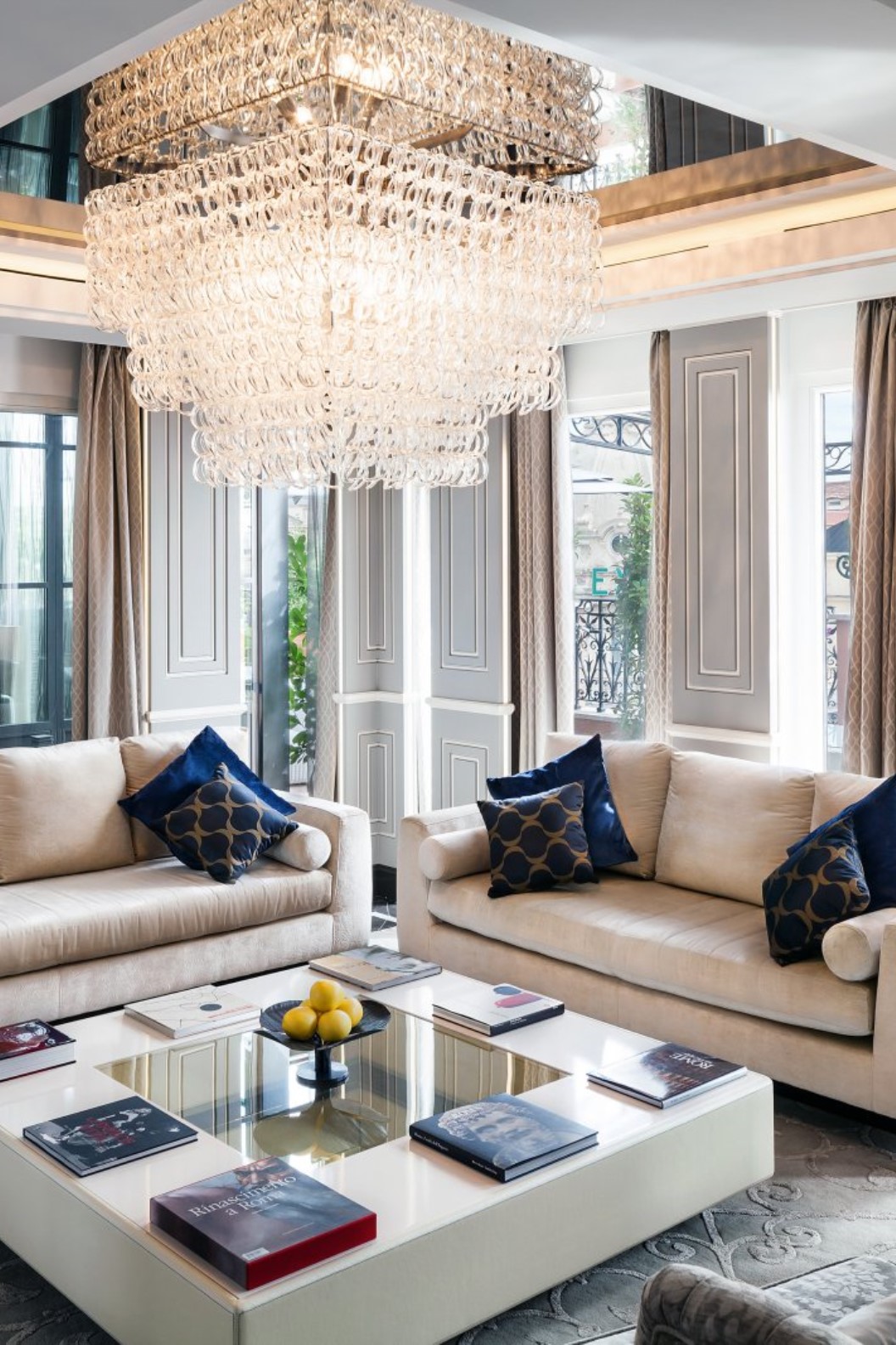 Roman Penthouse Suite