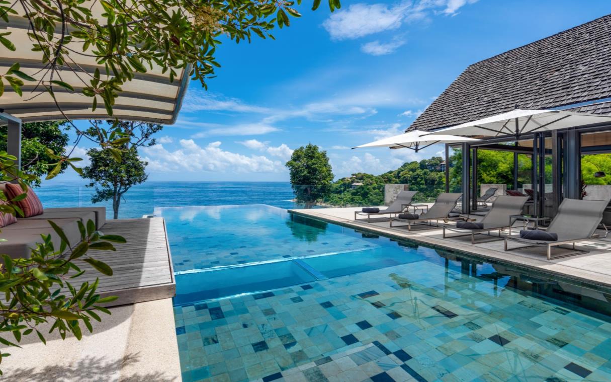 villa-phuket-thailand-luxury-pool-saengootsa-swim (2)