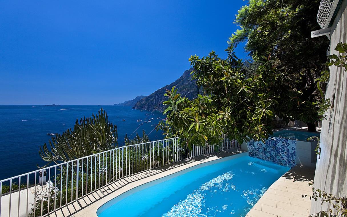 villa-positano-amalfi-coast-italy-pool-luxury-lighea-poo (1).jpg
