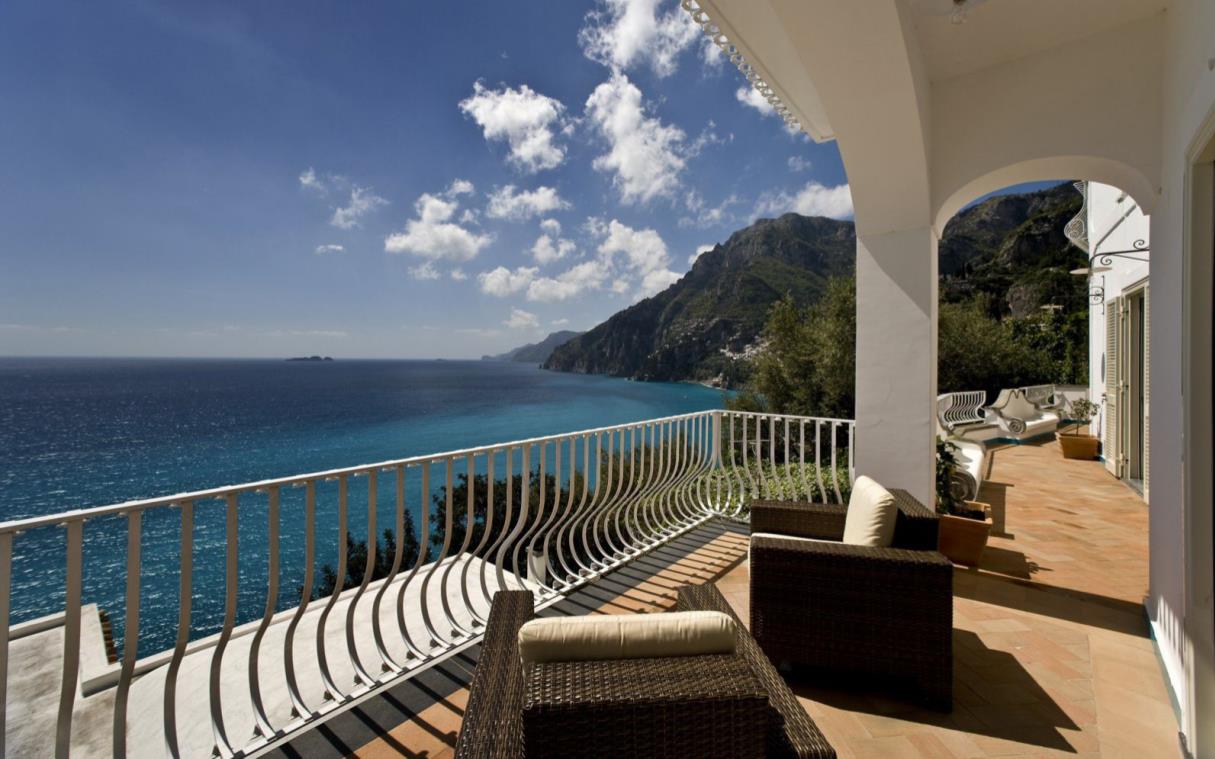 villa-positano-amalfi-coast-italy-pool-luxury-lighea-ter (2).jpg