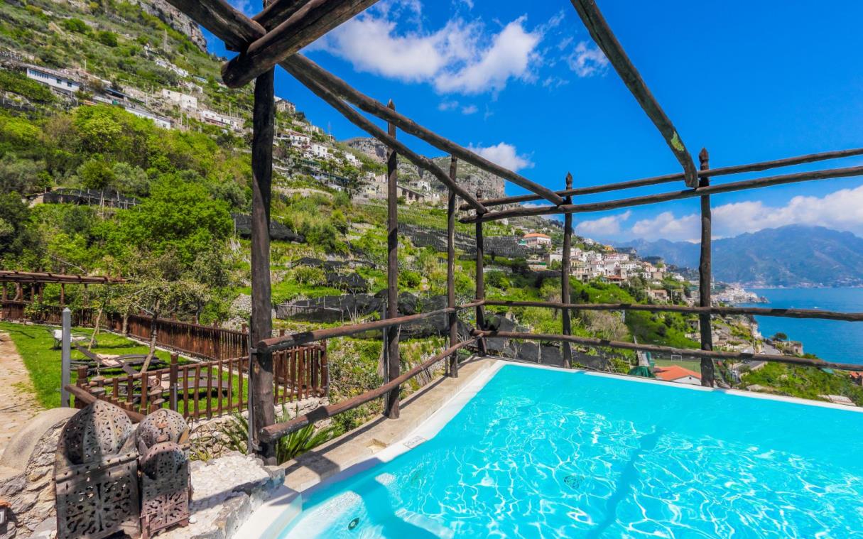 villa-amalfi-coast-italy-luxury-pool-sea-luce-swim (3).jpg
