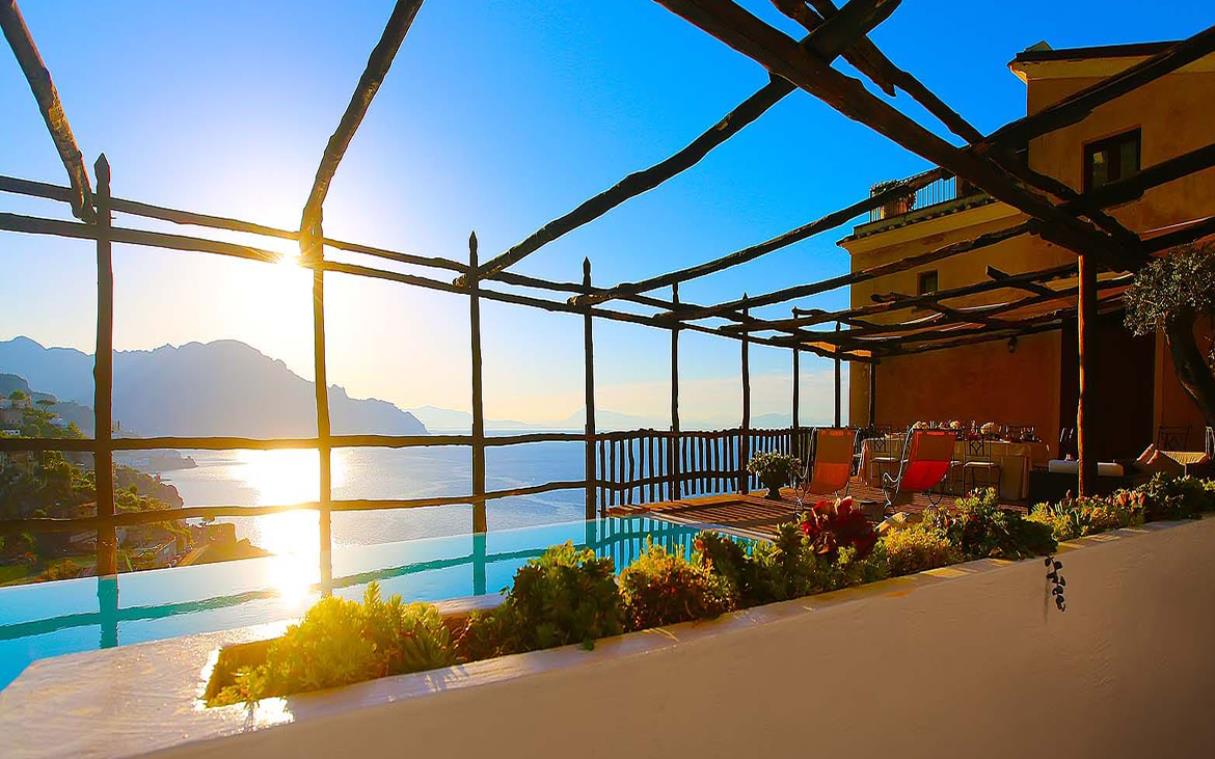 villa-amalfi-coast-italy-luxury-pool-sea-luce-swim (1).jpg