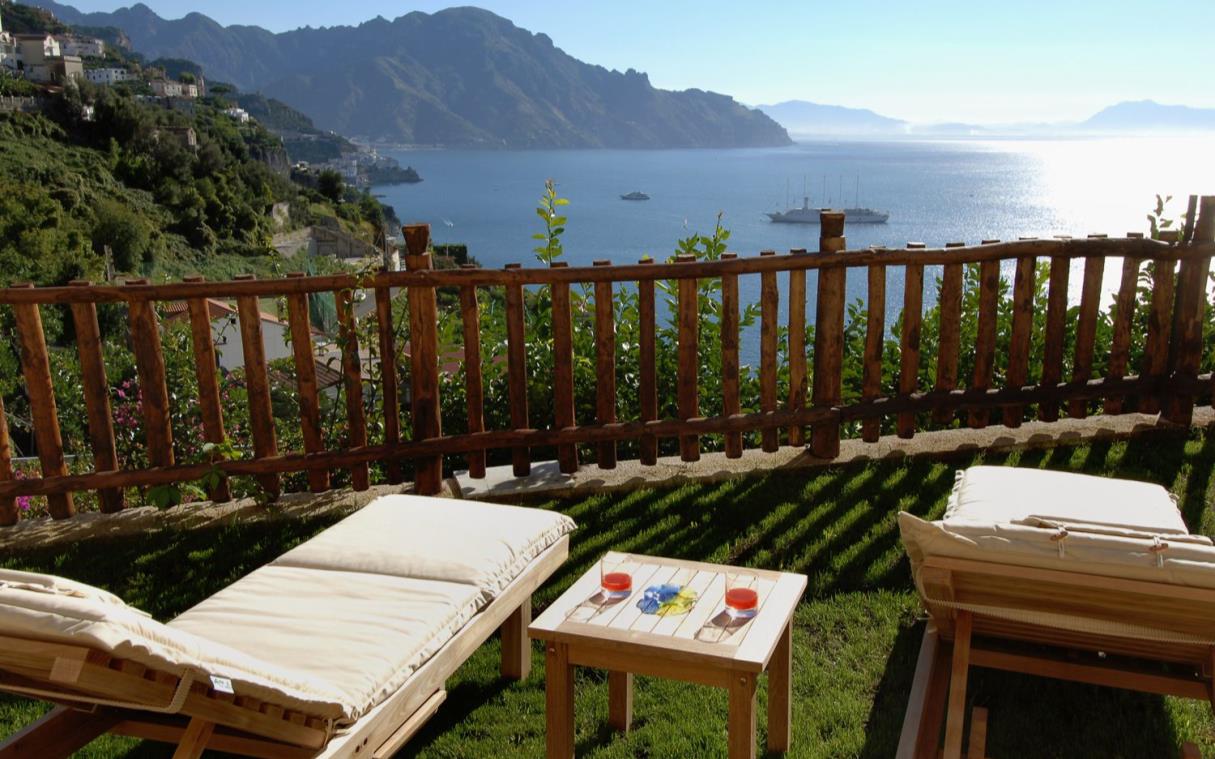 villa-amalfi-coast-italy-luxury-pool-sea-luce-out-liv (3).jpg