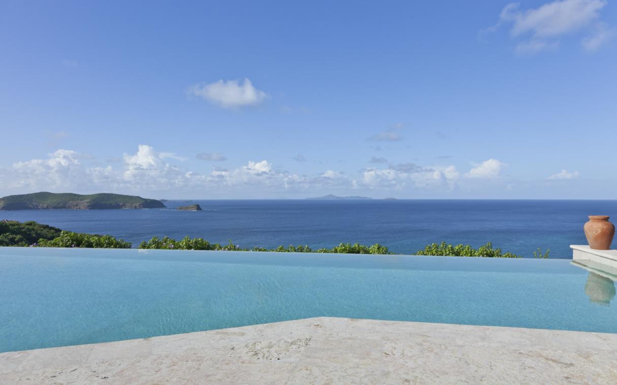 villa-mustique-island-caribbean-luxury-pool-netherclay-house-swim (2)