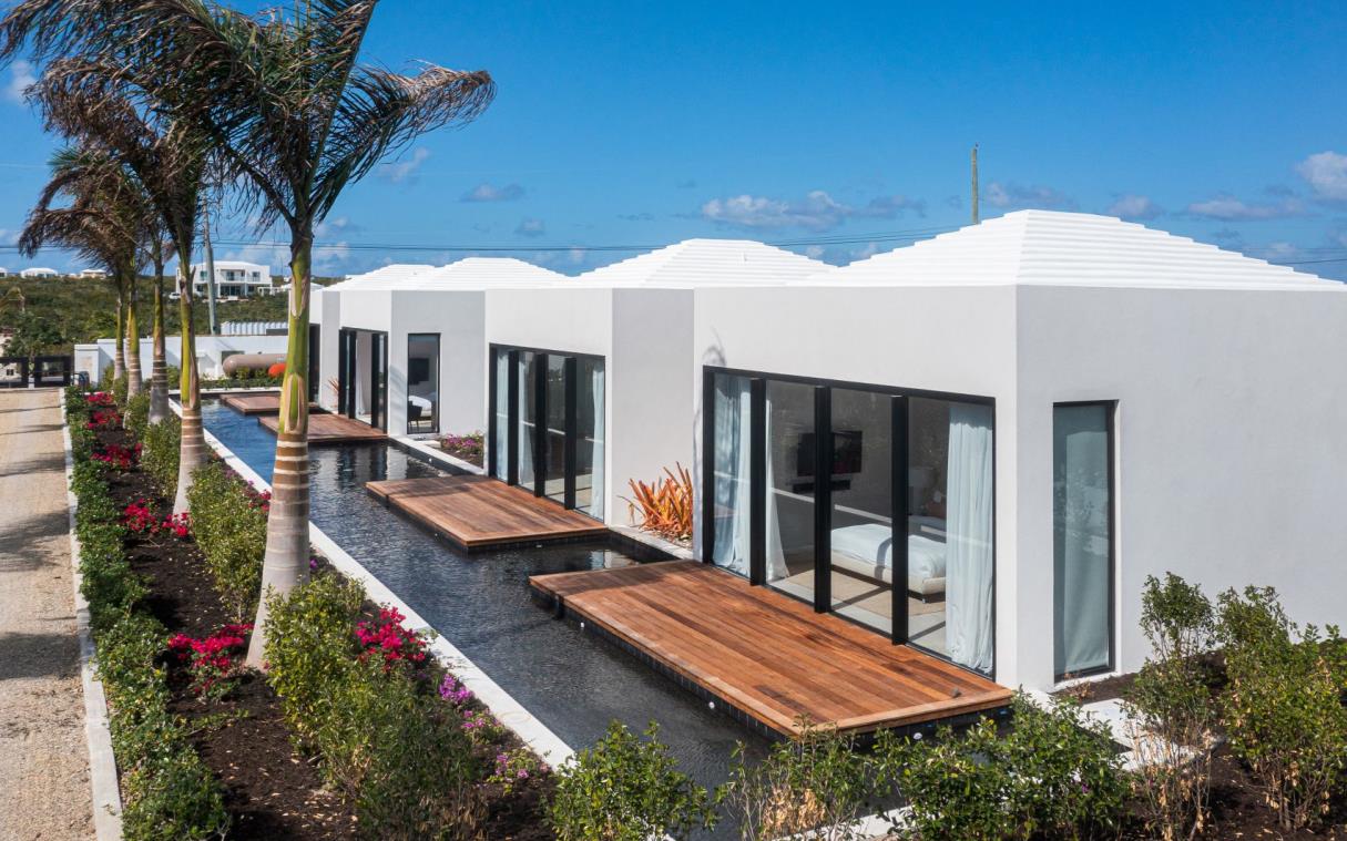 villa-turks-and-caicos-caribbean-luxury-beachfront-triton-bung-ext (5)