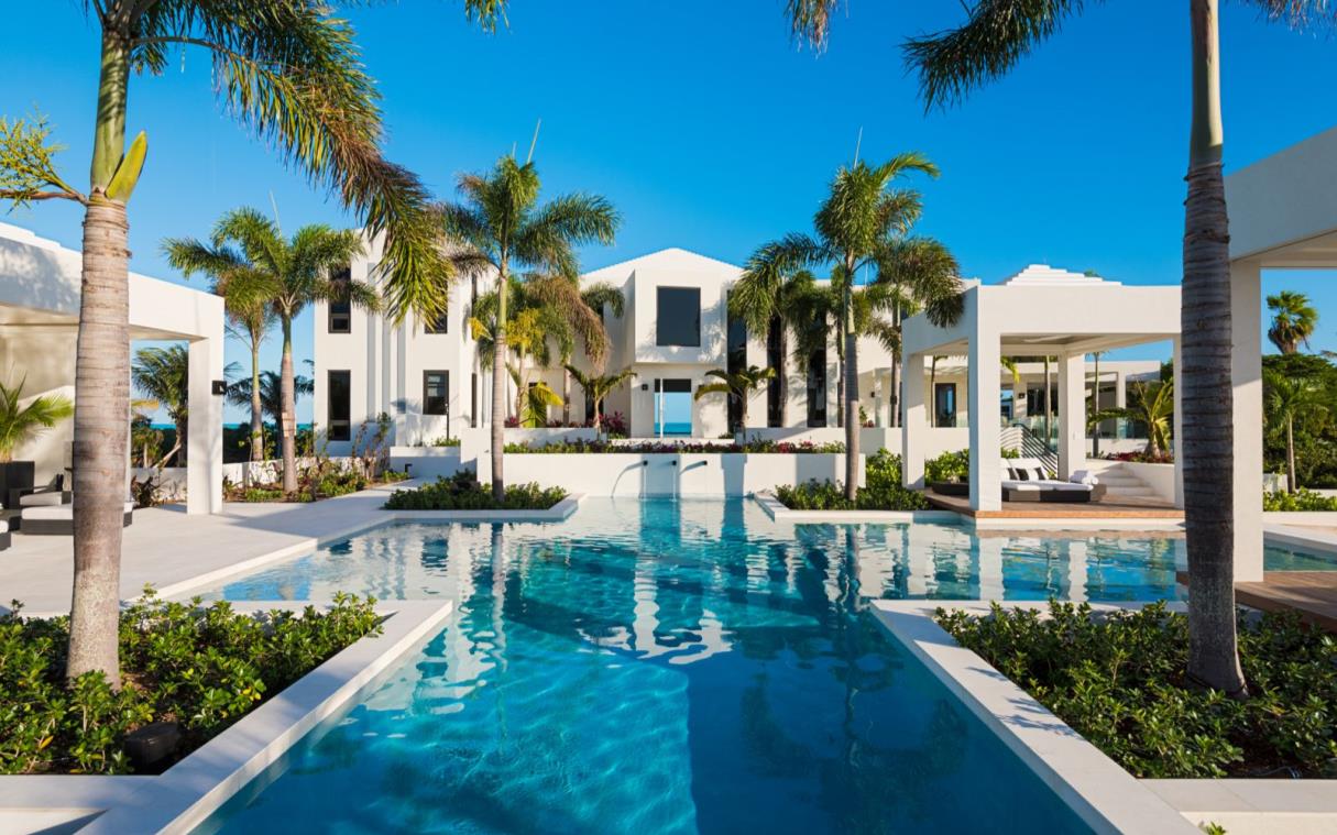 villa-turks-and-caicos-caribbean-beachfront-tennis-triton-pool (1).jpg